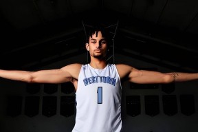 爱游戏-Karsa新星败北表现突出，独行侠前途光明！