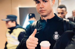 爱游戏体育-包含C罗迎来三赛季高光表现，日本队球迷沸腾！的词条